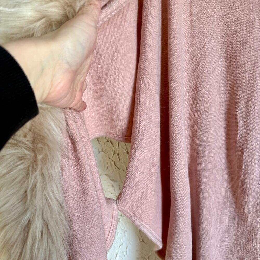 Adrienne Vittadini Pink Poncho with Faux Fur Trim - Picture 5 of 8